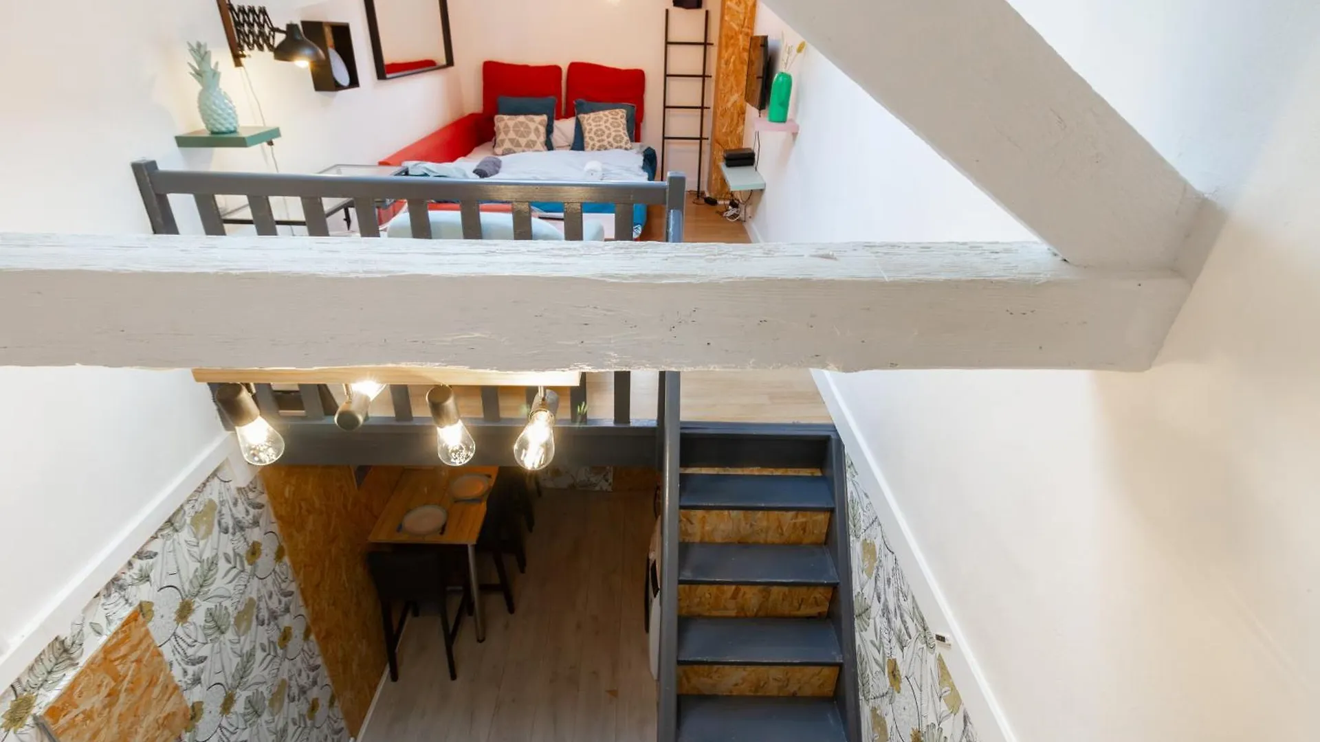 Le Duplex Central Tout Equipe Tolosa